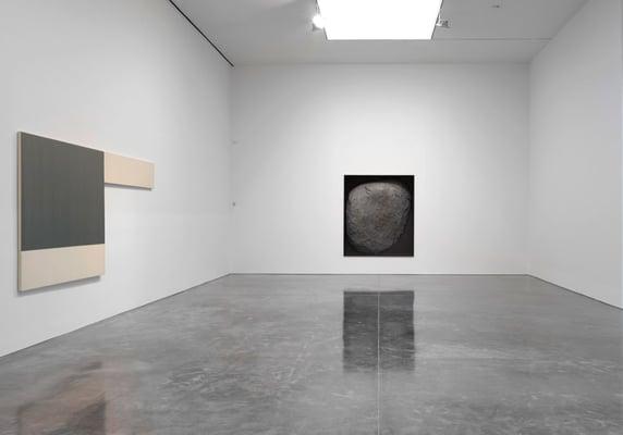 "Chamberlain, Frankenthaler, Heizer, Kiefer, Stella," installation view. Artwork © Michael Heizer. Photo by Rob McKeever