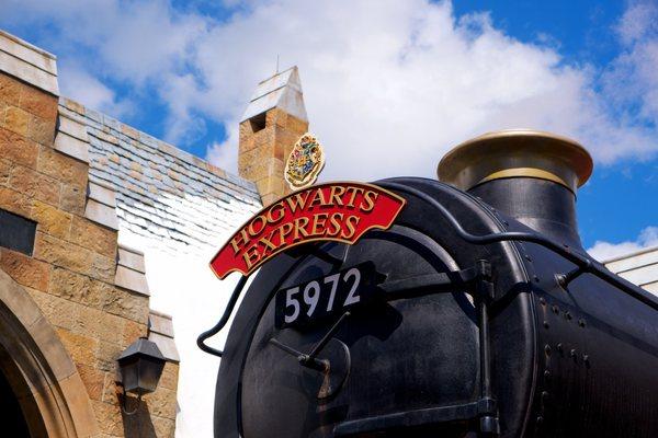 ALL ABOARD THE HOGWARTS EXPRESS