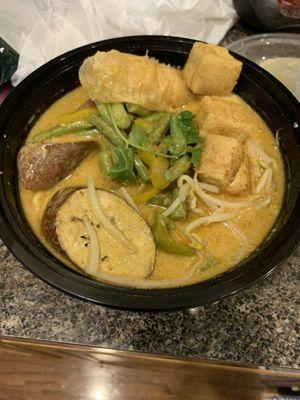 Vegetable noodle curry laksa