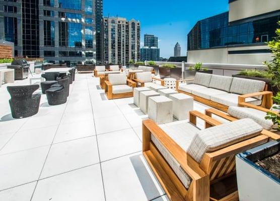 Relax on one of the beautiful amenity decks at 111 W. Wacker Dr.