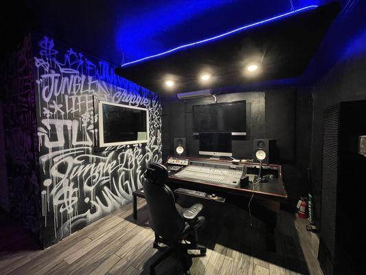 Jungle Life Studio