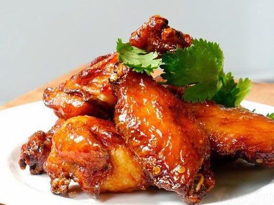 Jumbo party wings. It high quality organic wings.