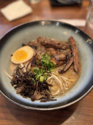 Samurai Ramen: Pork Broth.New York strip steak, bean sprouts, green onion, kikurage, seasoned egg.