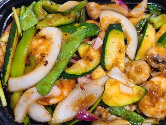 Shrimp and Calamari with vegetables in brown sauce