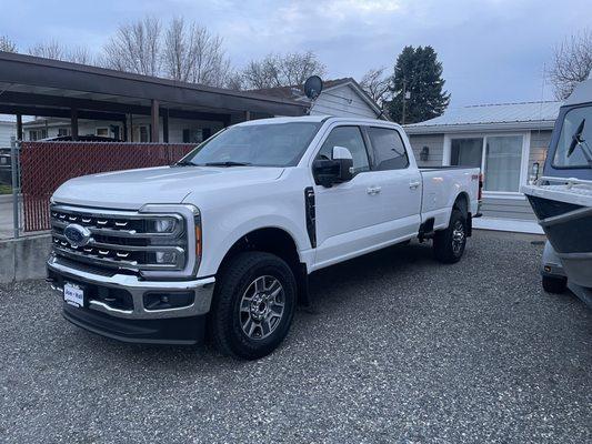 2023 Ford F350 Lariat