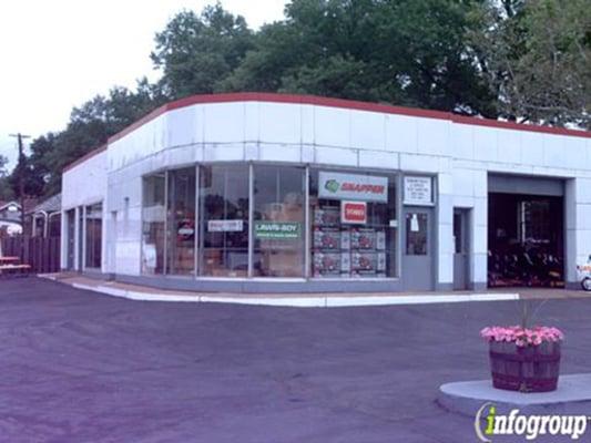 Established in 1953 Dunham Sales & Service has the experience and equipment to service your small engine repair needs.