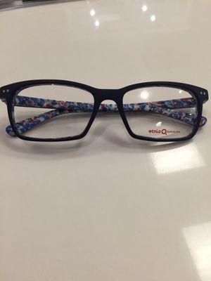 These are the new glasses my daughter picked out.