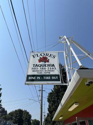 Flores Taqueria Sign