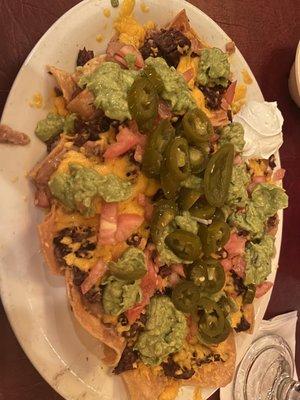 Full order of the super nachos (w/o the onions).