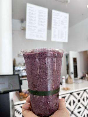 Acai Berry Smoothie with spinach! Tasty!