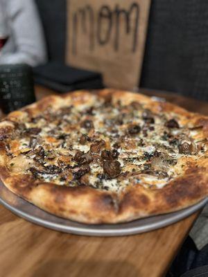 Funghi pizza