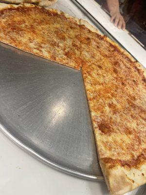 Cheese pizza