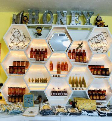 Love the displays and the unique honey bottles.