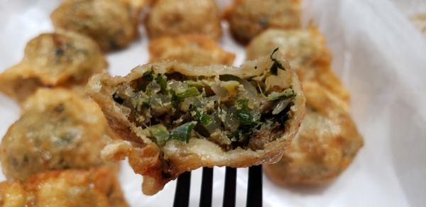 Deep fried leek dumpling