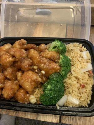 C1. Sesame Chicken Combination Platter