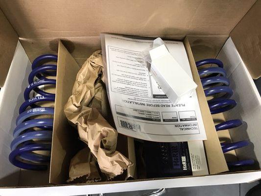 H&R lowering springs and links for F86 X6M