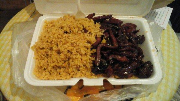 Here is the Boneless Rib and Chicken Fried Rice lunch special with no chicken in the rice.