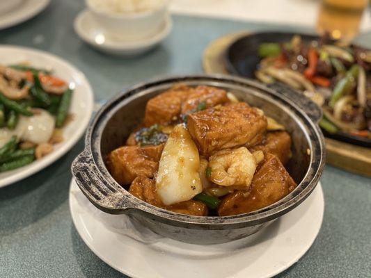 Gourmet Dinner for Six - Seafood with Chili Sauce in Clay Pot