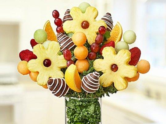 www.Edible-Fruit-Arrangements.com  1800-892-6795  DELIVERING SMILES RALEIGH-DURHAM