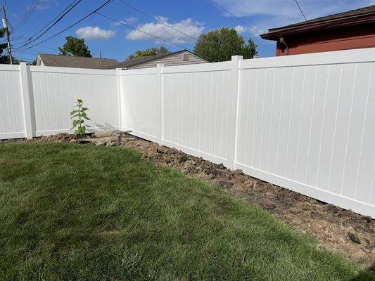 Weber Vinyl Fence