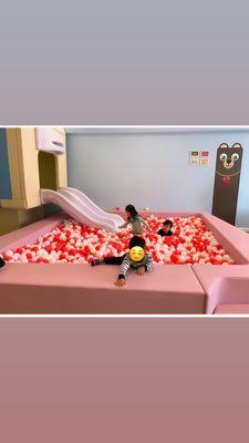 Huge ball pit