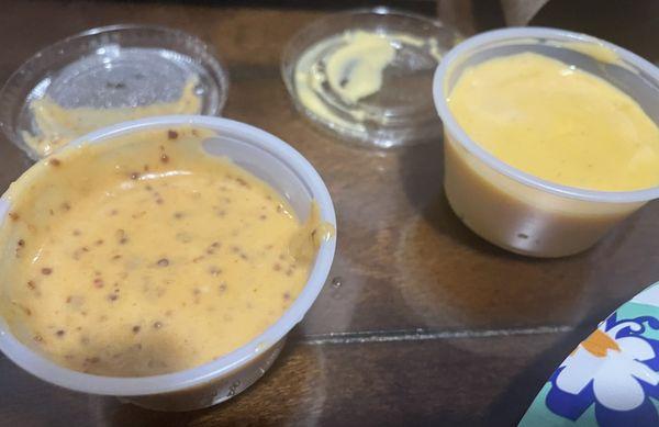 Spicy mustard & cheese sauce for pretzel sticks