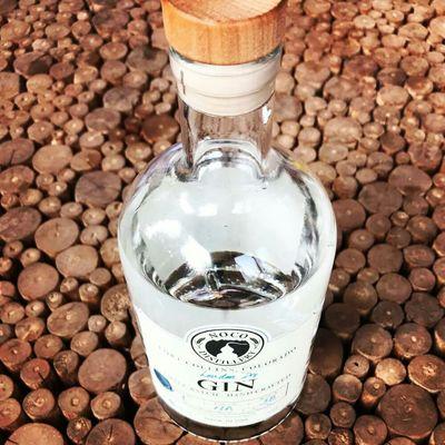 NOCO London Dry Gin bottle.