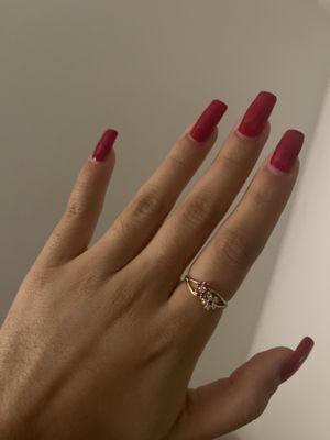 Pretty ring with lab rubies