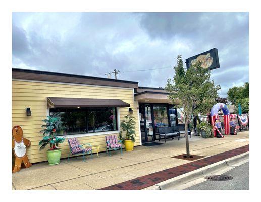 Mary's Morning Mix Up .9110 Broadway Ave, Brookfield, IL Breakfast Lunch Brunch Juices & Smoothies . Patio. Cool.