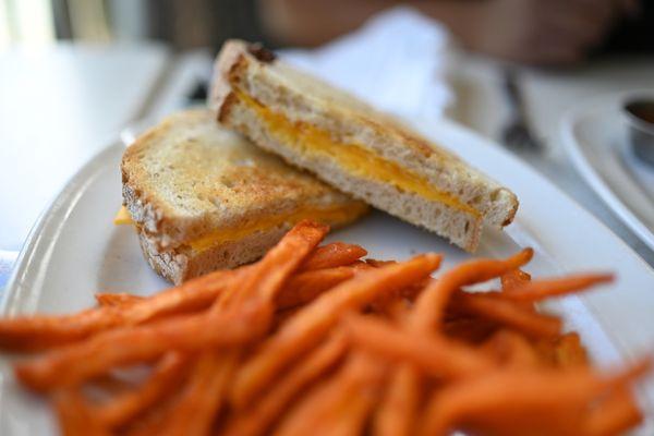 Grilled Cheese with sweet potato fries