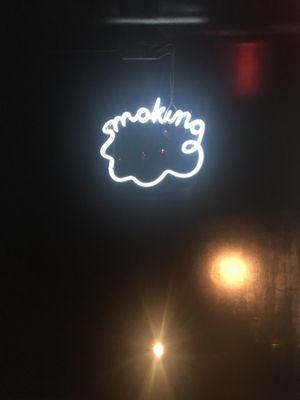 Smoking room