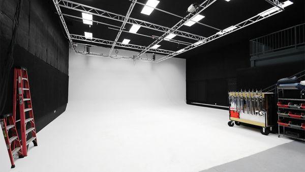 Cinequipt Studio North