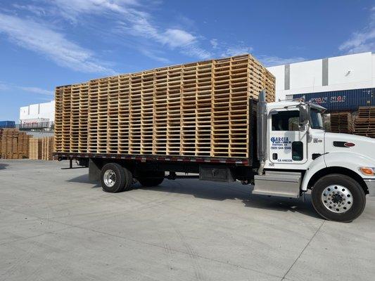 Garcias Pallets Truck