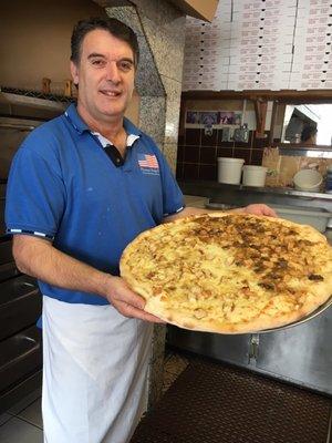 Chicken Marsala Pizza and chicken Francese pizza! Yummy