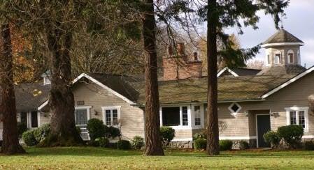 Dr. O'Brien's office resides in the historic Pope residence built in 1904.