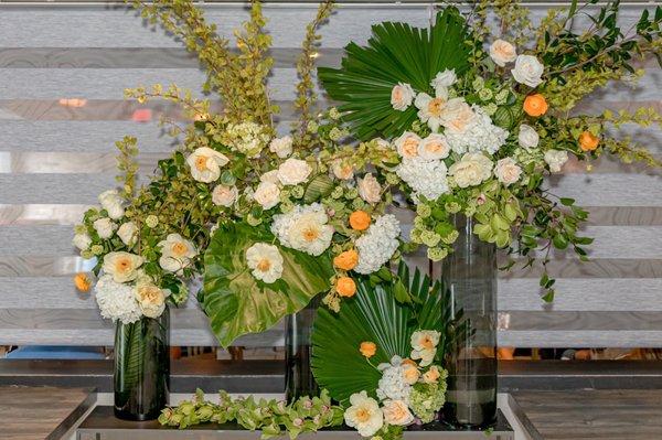 Flower installation with yellow peonies (hello spring!) at my sons baptism. Truly a genius!