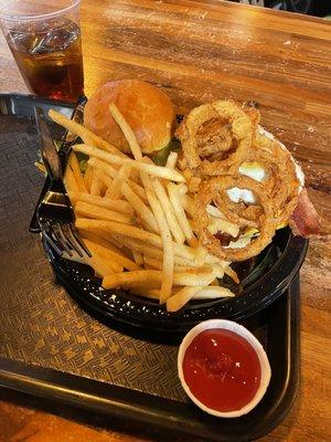 Lucky's Burger and Brew- Marietta