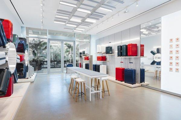 RIMOWA Store Bal Harbour Interior