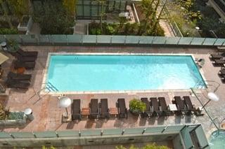 ELLEVEN POOL SUNDECK | ELLEVEN LOFTS | ELLEVEN CONDOS | DOWNTOWN LA CONDO | DOWNTOWN LA LOFT | LOFT LIFESTYLE | DTLA LOFT