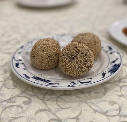 B14. Sesame Seeds Ball