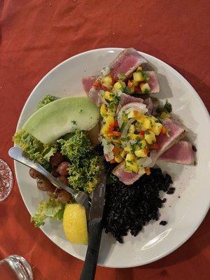 Tuna with Mango salsa