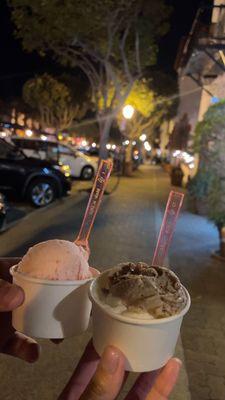 2 kids cups (Strawberry & chocolate coffee/s'mores)