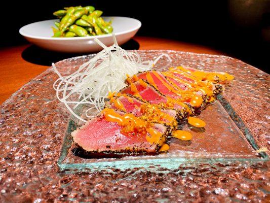 Pepper Tuna Tataki and Spicy Garlic Edamame