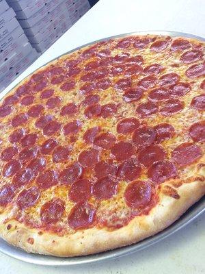 Fresh pepperoni slice pie