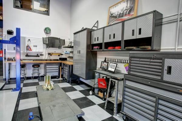 shop organized with Gladiator GarageWorks cabinets & tool boxes