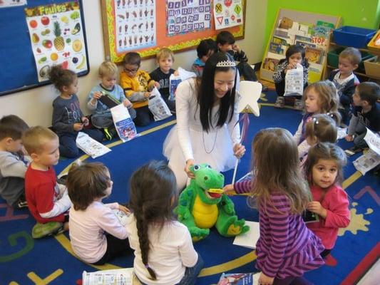 Tooth Fairy visits the Schiller Park Preschool!