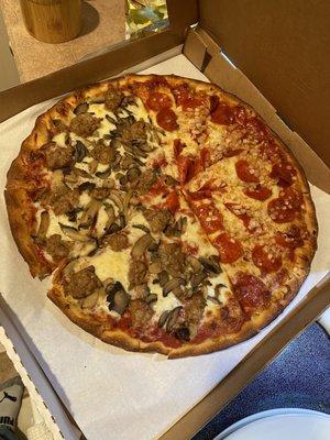 XL pepperoni and onion/Italian Sausage and mushroom