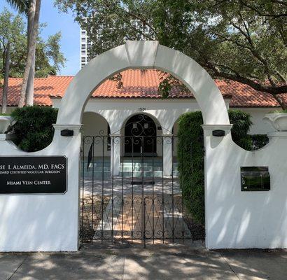 The front gate to the Miami Skin Spa, also shared with Miami Vein Center