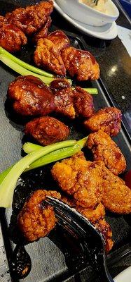 BONELESS WINGS