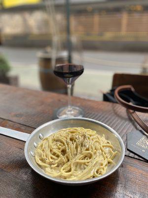 Cacio e Pepe with a Cab